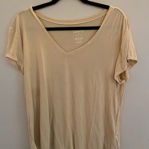 American eagle v neck